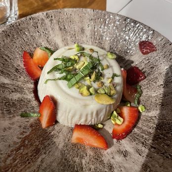 Wildseed - Vanilla-coconut panna cotta - Vegan Near Me - San Francisco, California Wildseed - Vanilla-coconut panna cotta - Vegan Near Me - San Francisco, California