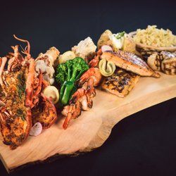 Flipper's Fish House - Flipper's Seafood Special for two - Whole fresh lobster, black Tiger shrimps, king crab, scallops, and 2 kinds of seasoned fish