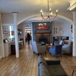 The Cranbury Inn - Seating are to the dining room