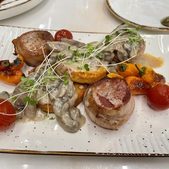 Velour - Pork loin - Ukrainian Near Me - Chicago, Illinois