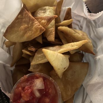 Gou Restaurant - Pita chips very good - Haitian Near Me - Philadelphia, Pennsylvania