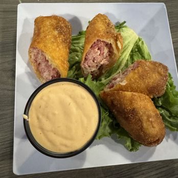 Eddie's Bar & Grill - Rueben Rolls (2) - Sports Bars Near Me - Largo, Florida