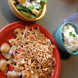 Stir fried noodle and complimentary so dry rice and salad Stir fried noodle and complimentary so dry rice and salad