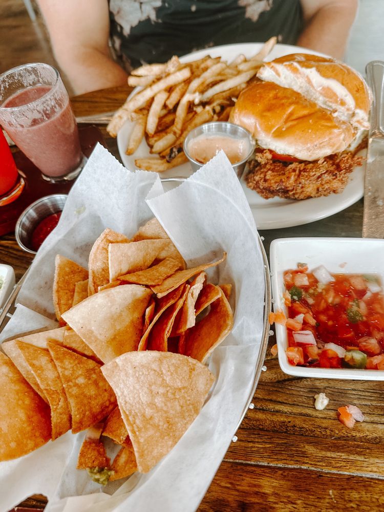 KNOWLES STATION WINE & CO Updated August 2024 111 Photos & 94