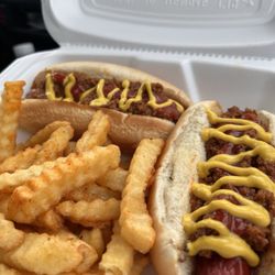 Batts Family Food Truck - 2 Hotdogs all the way without onions