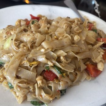 Aaharn 56 Thai Cuisine - DRUNKEN NOODLES - Thai Near Me - San Diego, California
