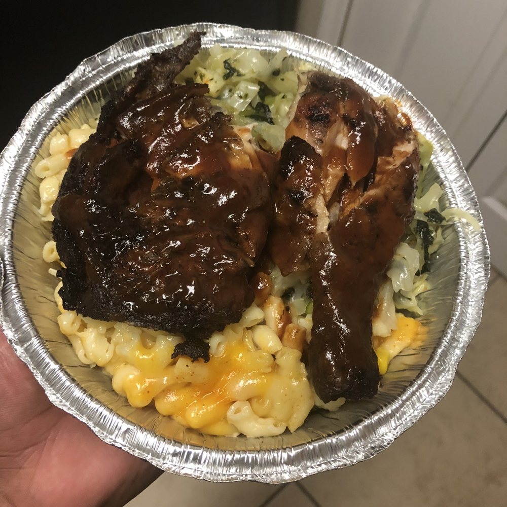 Small....my 2 year old nephew could finish this and still be hungry. Small....my 2 year old nephew could finish this and still be hungry.