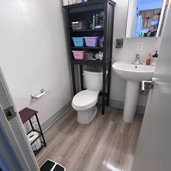 CCMAMA’S Cleaning Services - Home Cleaning Near Me CCMAMA’S Cleaning Services - Home Cleaning Near Me
