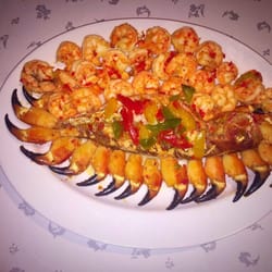 Festac Bar & Seafood Restaurant - Festac Seafood Platter - crab claws, jumbo prawns and sea bream fish