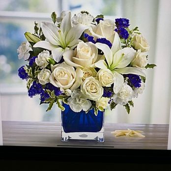Eau Gallie Florist - THIS WAS SUPPOSED TO BE DELIVERED. - Florists Near Me - Melbourne, Florida Eau Gallie Florist - THIS WAS SUPPOSED TO BE DELIVERED. - Florists Near Me - Melbourne, Florida
