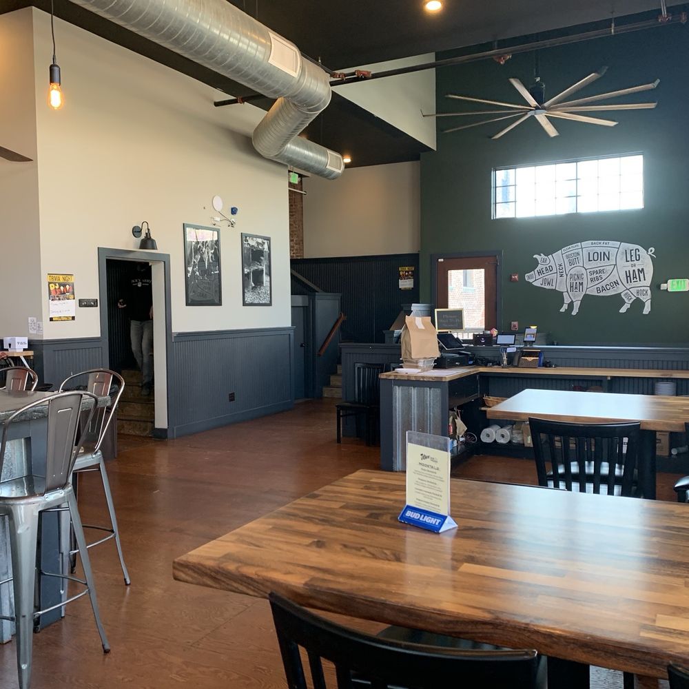 Wes' Rib House - Barbeque Near Me - Providence, Rhode Island
