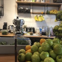 Purple Green Juice Bar & Cafe