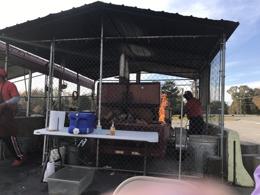 The Original Ronnie's BBQ by null