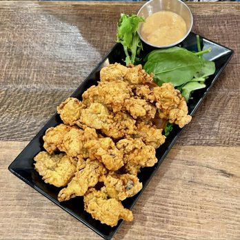 Streetcar Cafe - Fried Oysters hit the spot after drinking! - Breakfast & Brunch Near Me - New Orleans, Louisiana Streetcar Cafe - Fried Oysters hit the spot after drinking! - Breakfast & Brunch Near Me - New Orleans, Louisiana