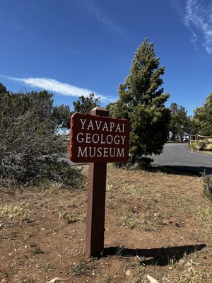 Yavapai Geology Museum by null