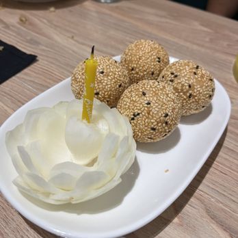White Peony - Birthday treat - fried sesame balls - Chinese Near Me - Tracy, California