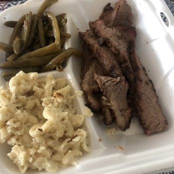 LaurieCue - Food Trucks Near Me - Weeki Wachee, Florida LaurieCue - Food Trucks Near Me - Weeki Wachee, Florida