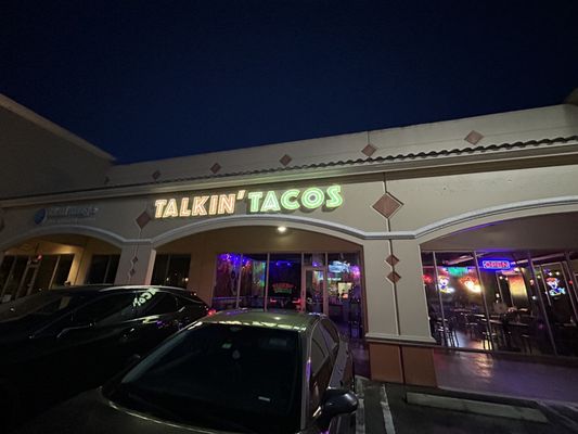 Talkin' Tacos Wellington by null