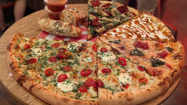 Mr. Moto Pizza Las Vegas by null