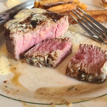 Manny's Steakhouse - Steakhouses Near Me - Minneapolis, Minnesota