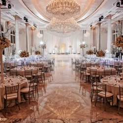 Platinum Weddings and Decor