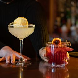 Honey Eatery and Social Club - Craft cocktails