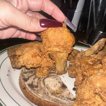 Miller's Pub - Golden Fried Chicken - American Near Me - Chicago, Illinois Miller's Pub - Golden Fried Chicken - American Near Me - Chicago, Illinois