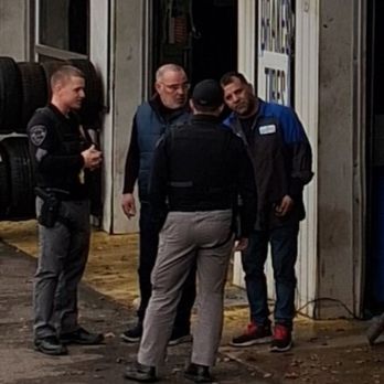 bp - Police investigating for theft by deception and consumer fraud. Beware these guys are con men and need to be put out of business - Gas Stations Near Me - South Toms River, New Jersey