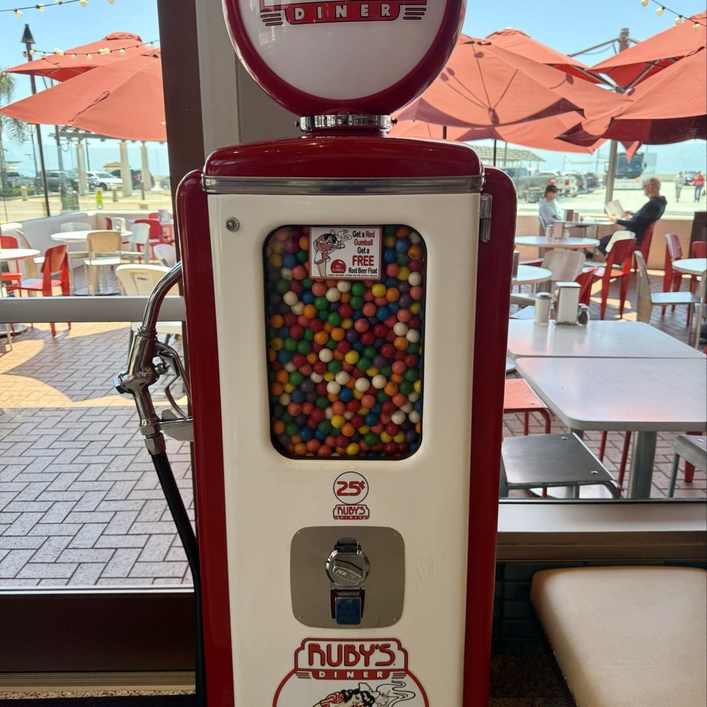 Ruby's Diner - Decor - American Near Me - San Clemente, California Ruby's Diner - Decor - American Near Me - San Clemente, California