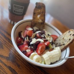 These Berry & Almond Overnight Oats at Corner Bakery Cafe are amazing super delicious, filling , & full of flavor. These Berry & Almond Overnight Oats at Corner Bakery Cafe are amazing super delicious, filling , & full of flavor.