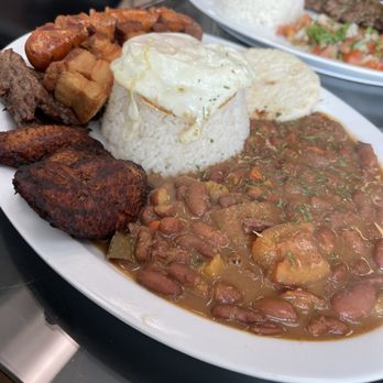 Pao Pao Fast Food - Colombian Near Me - Miami, Florida