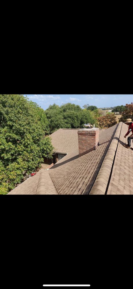 Slide of Randal’s Roofing