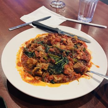 CD Roma Restaurant - Made to order Sausage & Peppers with spinach substituted for pasta to make this clean/low carb. - Italian Near Me - St Petersburg, Florida CD Roma Restaurant - Made to order Sausage & Peppers with spinach substituted for pasta to make this clean/low carb. - Italian Near Me - St Petersburg, Florida