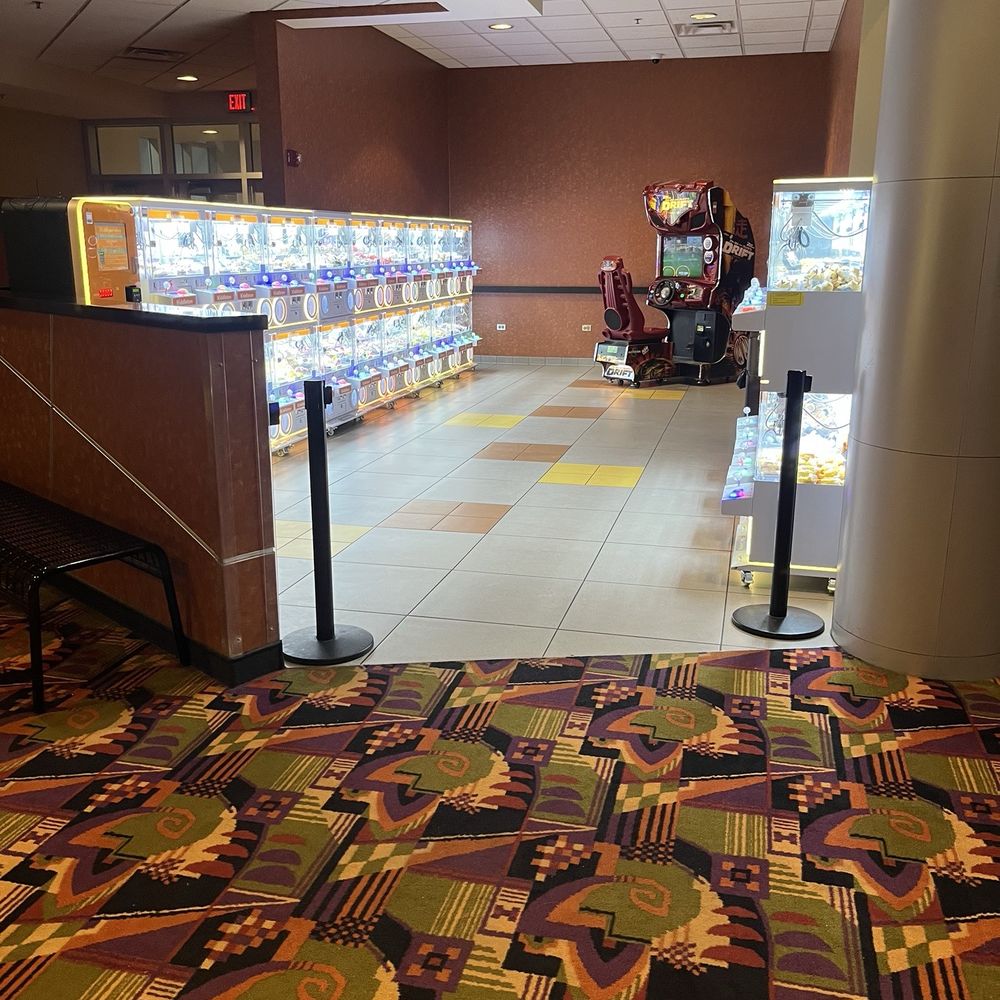 AMC Niles 12 - Cinema Near Me - Niles, Illinois