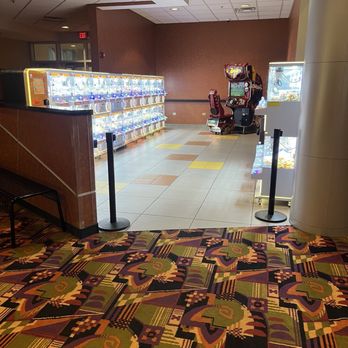 AMC Niles 12 - Cinema Near Me - Niles, Illinois