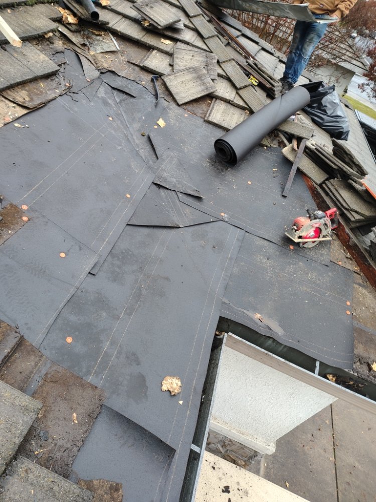 Slide of RP Gutter Cleaning