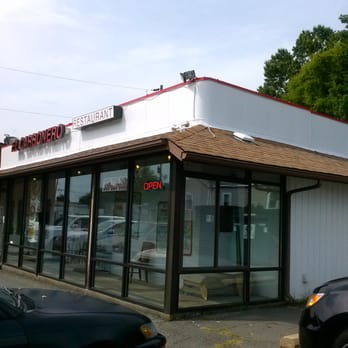 El Carbonero - the exterior of a fast food restaurant - Salvadoran Near Me - Graham, North Carolina El Carbonero - the exterior of a fast food restaurant - Salvadoran Near Me - Graham, North Carolina