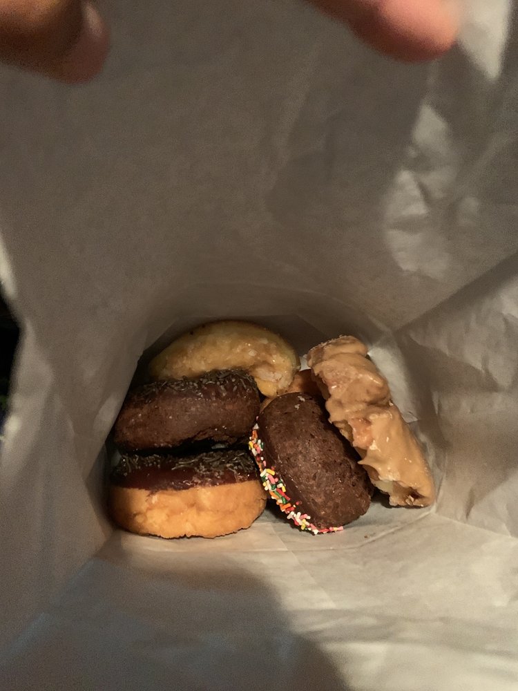 FOSTER’S DONUTS Updated September 2024 85 Photos & 156 Reviews