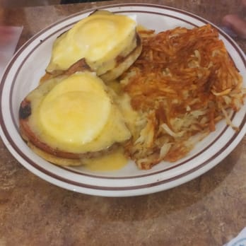 Bob's Coffee Shop - Eggs Benedict - Breakfast & Brunch Near Me - Ceres, California