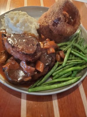 R & R Family Kitchen. Tucson's Premier Bar-B-Que, Breakfast and Catering Service Company by null