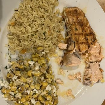 Boatyard Bar & Grill - Fish Plate - Seafood Near Me - Annapolis, Maryland