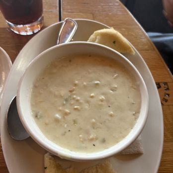 Wood Ranch Burbank - Clam chowder - American Near Me - Burbank, California