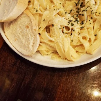 Cask Strength Bar and Kitchen - Fettuccine Alfredo - Cocktail Bars Near Me - Bakersfield, California