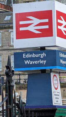 Edinburgh Waverley by null