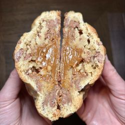 Alma Baking House - Dulce de leche cookie