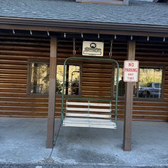 Grizzly Cafe - American Near Me - Wrightwood, California