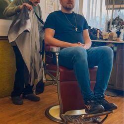 Anthony's Barber Shop - Haircut