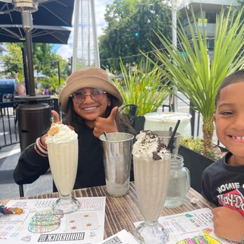 Broderick - Burgers Near Me - Walnut Creek, California