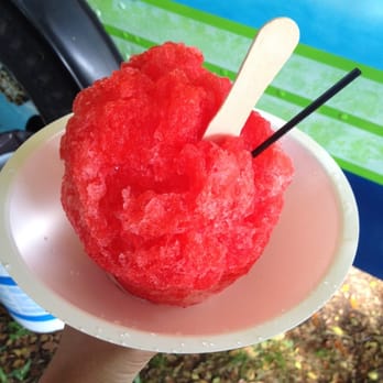 Tats Shaved Ice - Strawberry shave ice with vanilla ice cream - Ice Cream & Frozen Yogurt Near Me