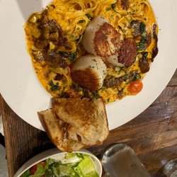 The Coal Chute Cafe and Pub - Scallops with fettuccine